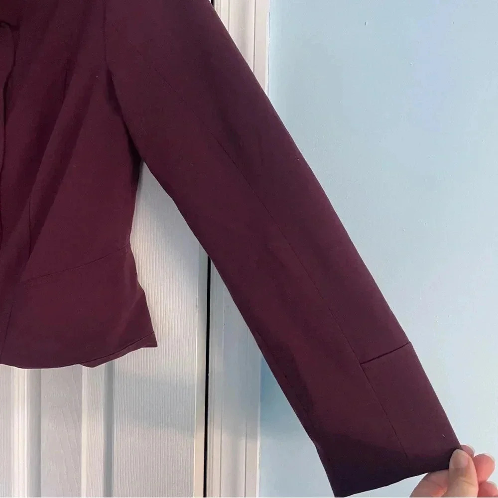 7th Avenue New York And Company Maroon Blazer Size 10 - Picture 4 of 6